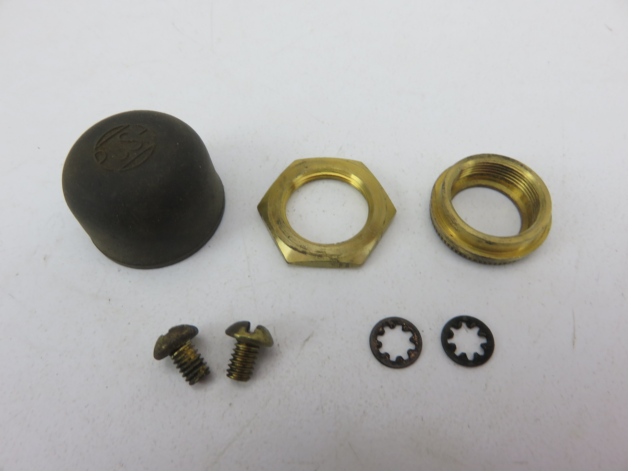 Bep Marine 1001502 Black And Brass Screw On Rubber Push Button Switch Cover Ebay 