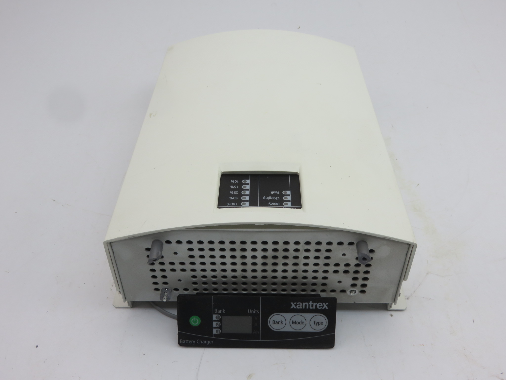 Xantrex 804-2524 XC2524 XC Series 3-Channel Multi-Stage 25A 24V